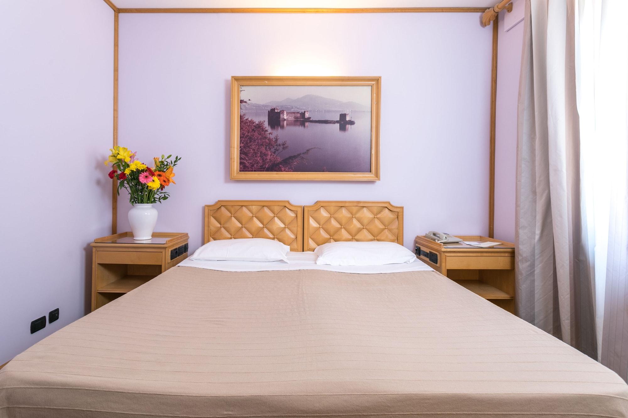 Albergo Italia Новара Экстерьер фото