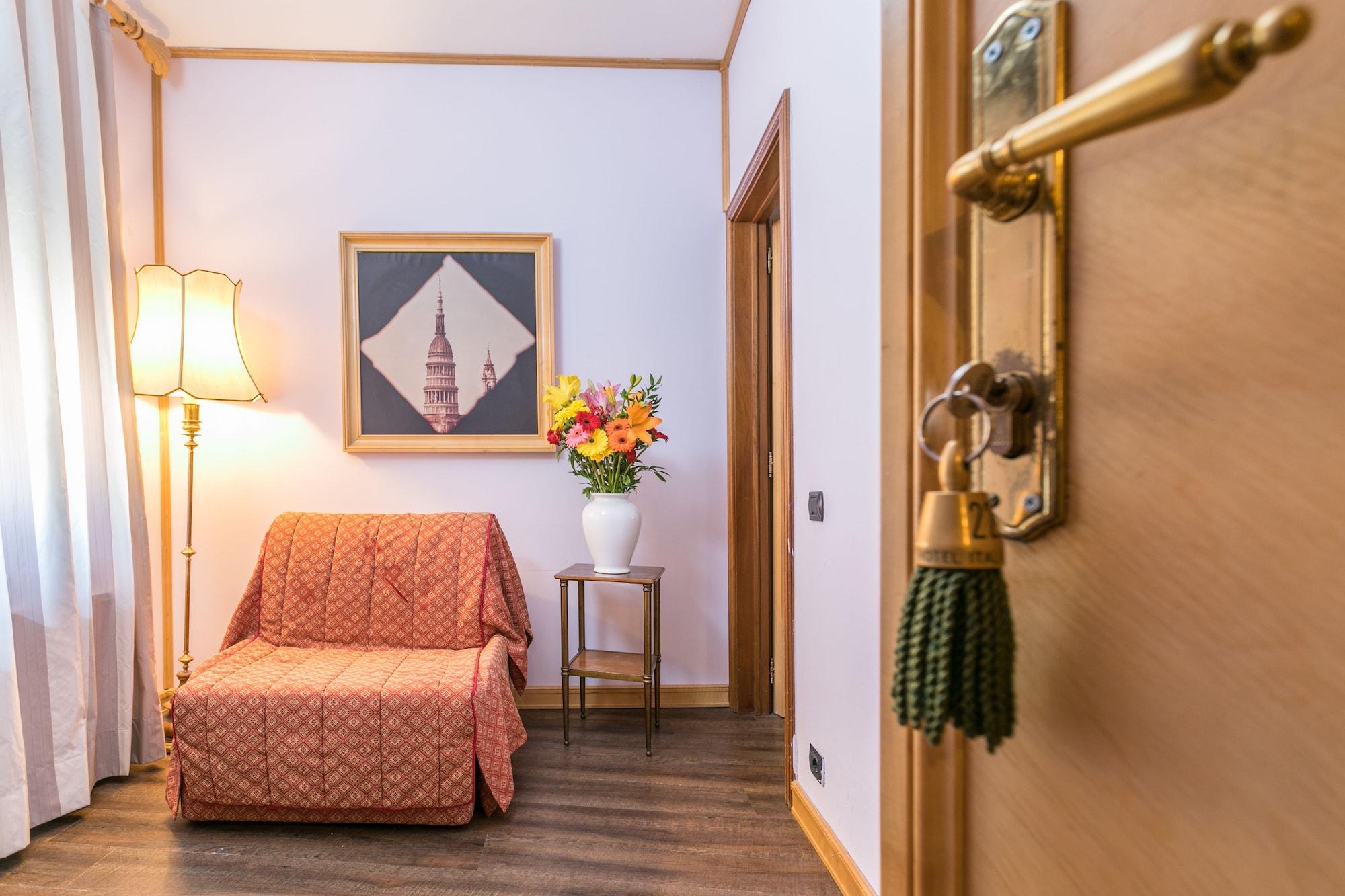 Albergo Italia Новара Экстерьер фото