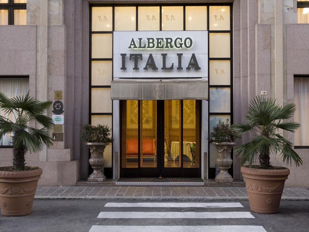 Albergo Italia Новара Экстерьер фото